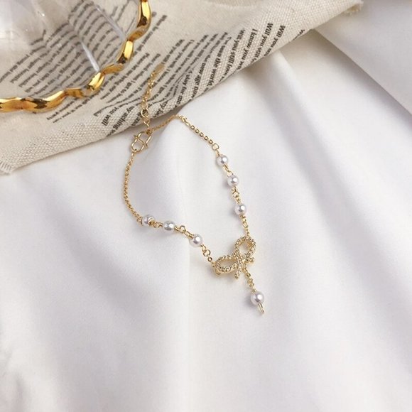 *NEW Yellow Gold Diamond Bow Knot Pearl Bracelet - Picture 5 of 10